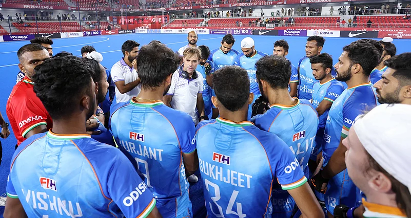 Indian mens hockey team and coach Craig Fulton, file pic, Hockey India