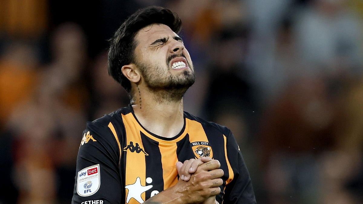 Richard Sellers/PA : Ozan Tufan’s penalty miss proved costly for Hull.