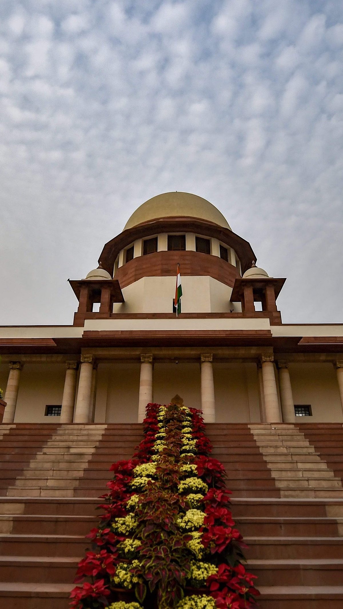 SC Raps Ramdev, IMA, FMCG Companies and Central Ministries |