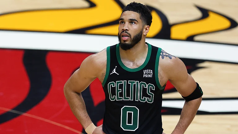 Jayson Tatum had a big game as the Boston Celtics eased to victory on Saturday. - null