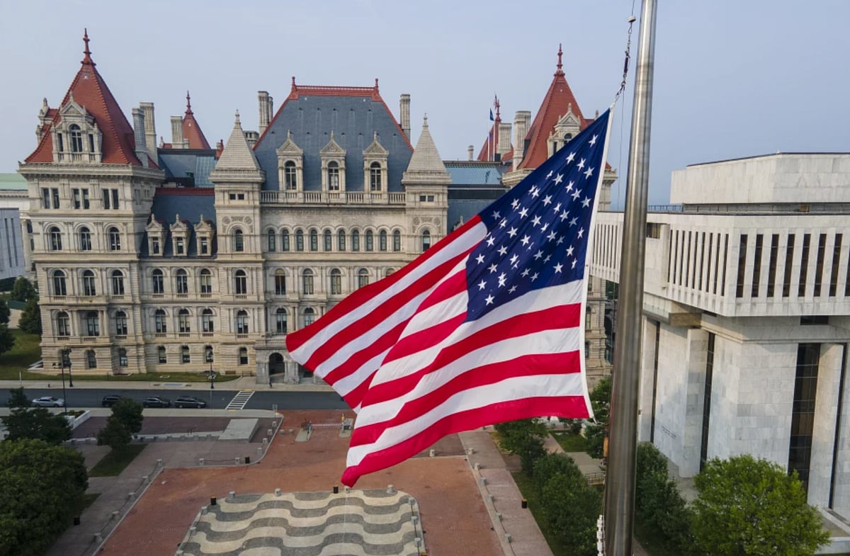 New York Adulterers Could Get Tossed Out Of House But Not Thrown In Jail Under Newly Passed Bill