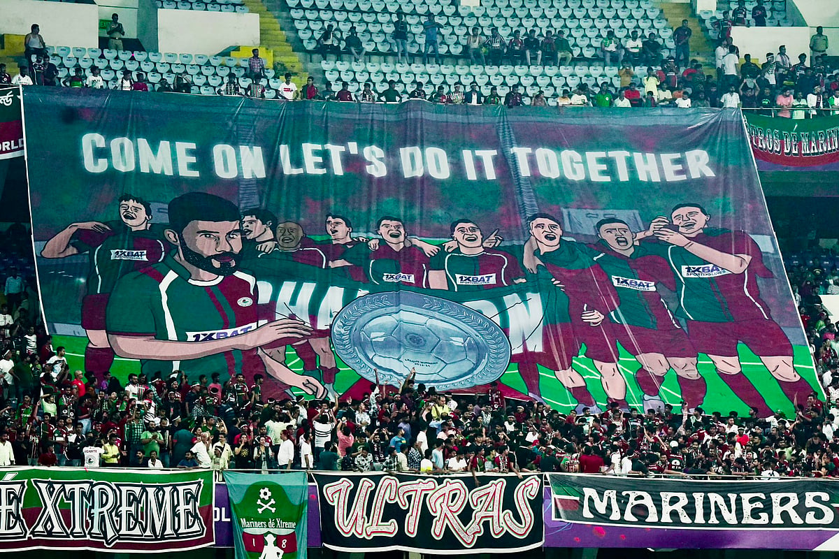 Mohun Bagan fans celebrate their first-ever ISL shield in history on April 15, 2024.  - X | Mohun Bagan Super Giant