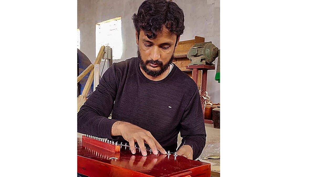 PTI :  Sitars and Tanpuras of Maharashtra's Miraj