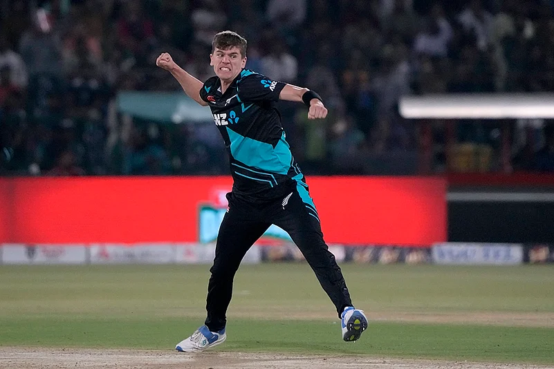 Pakistan vs New Zealand 5th T20I