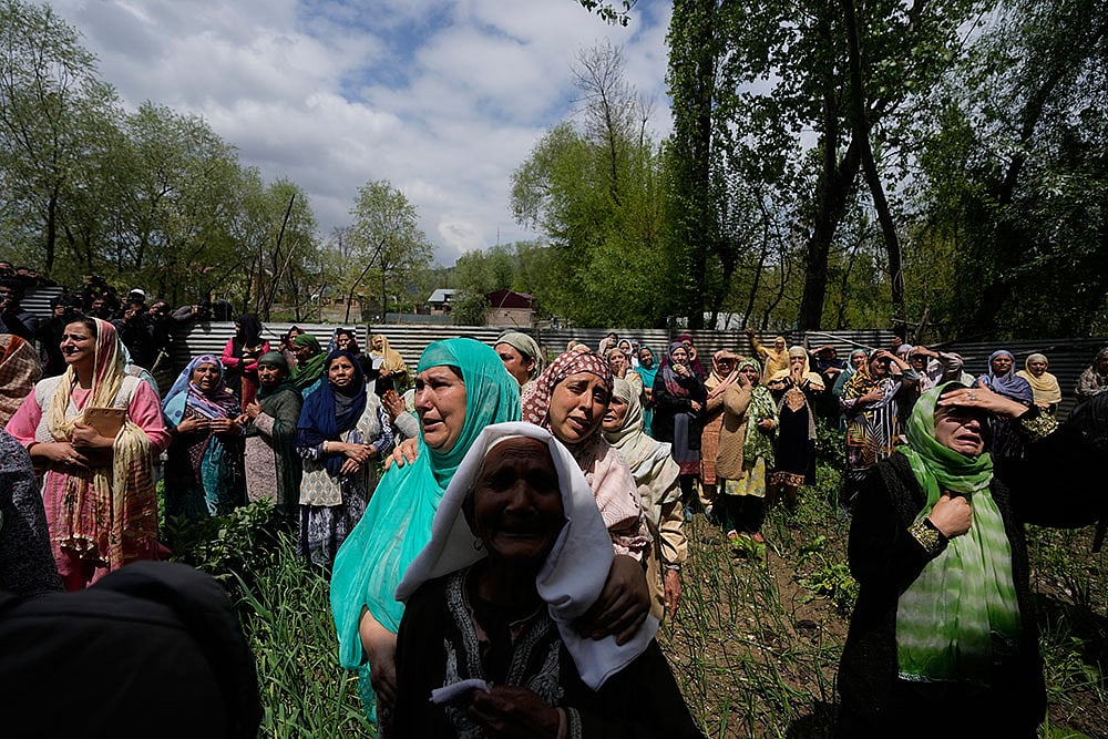 Boat Capsizes Srinagar