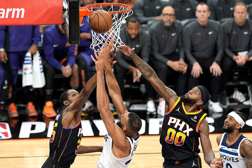 NBA: Minnesota Timberwolves vs Phoenix Suns