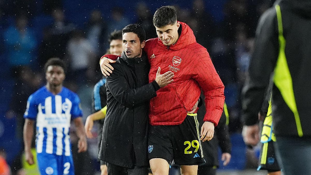 Mikel Arteta (left) hailed his players’ performance.  - Gareth Fuller/PA