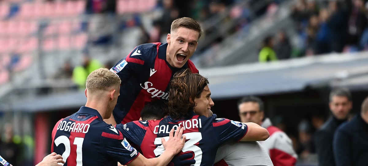 X/@BolognaFC1909en : Bologna players celebrating
