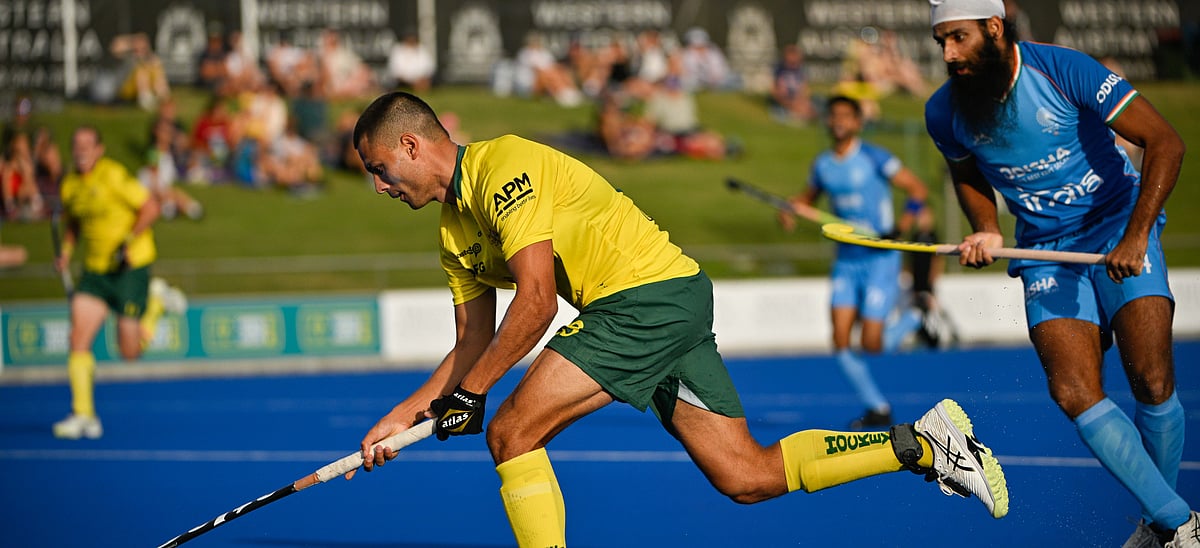 Johan Schmidt : Despite India's efforts, it was Australia that seized an early advantage in the match. 