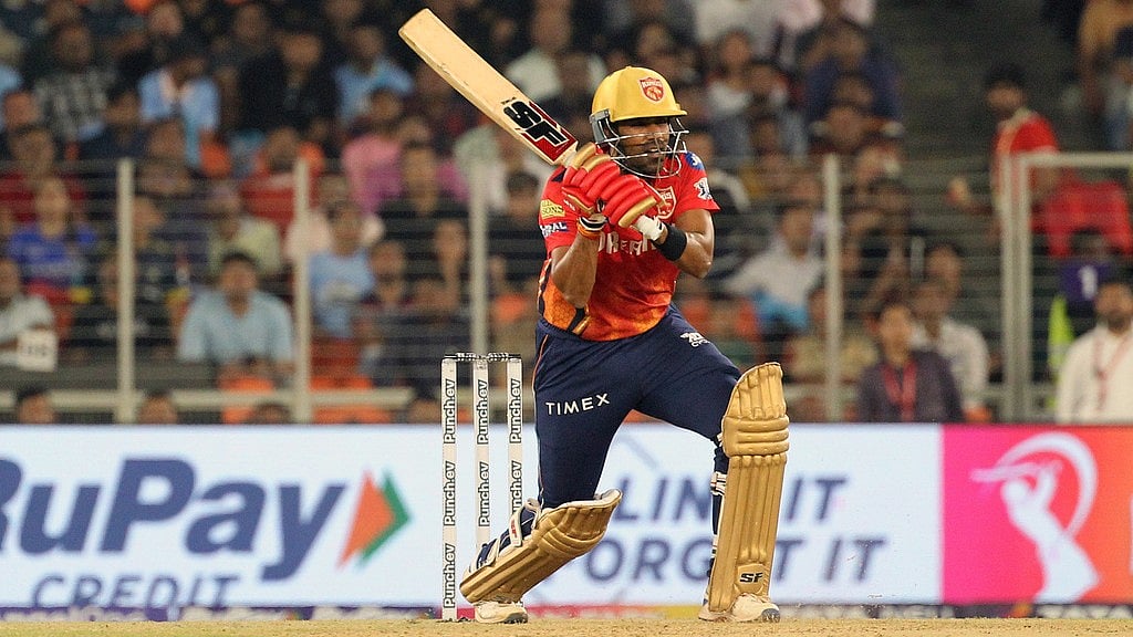 Punjab Kings' Shashank Singh plays a shot during the Indian Premier League cricket match between Gujarat Titans and Punjab Kings in Ahmedabad, India, Thursday, April 4, 2024.  - (AP Photo/STR)


