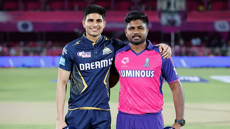 Gujarat Titans' captain Shubman Gill with Rajasthan Royals' skipper Sanju Samson in IPL 2024. - Photo: X/ @IPL