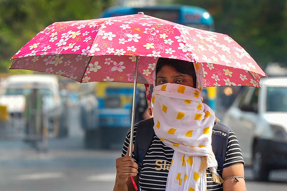 Weather: Hot summer day in Kolkata