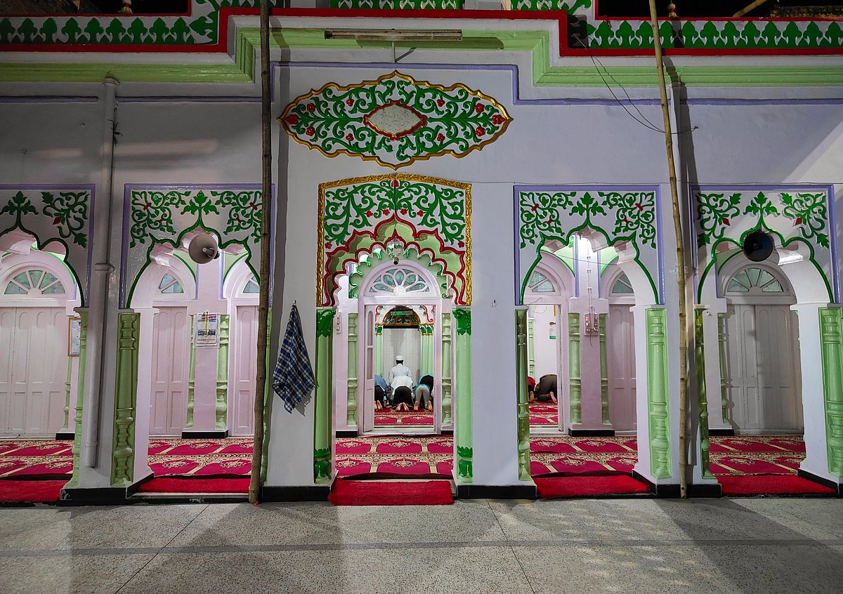 A glimpse of the Chhata Bazaar Masjid
