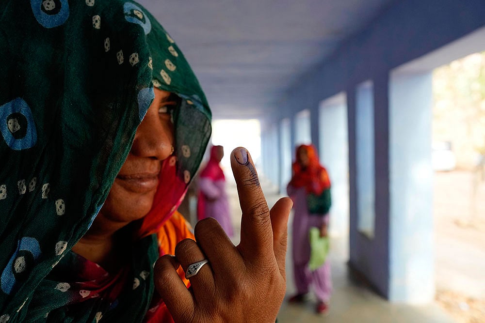 Photo: AP/Manish Swarup : LS Polls: Candidates file their nominations in 11 constituencies