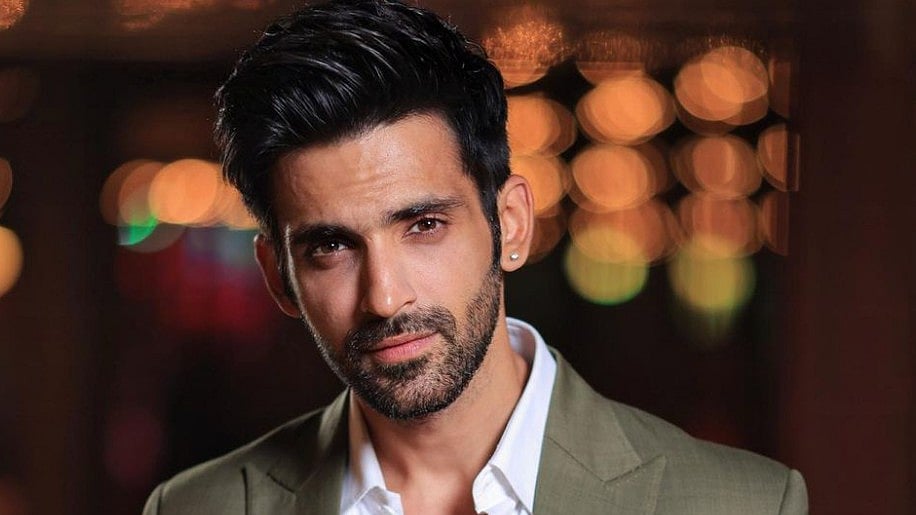 Instagram : Arjit Taneja