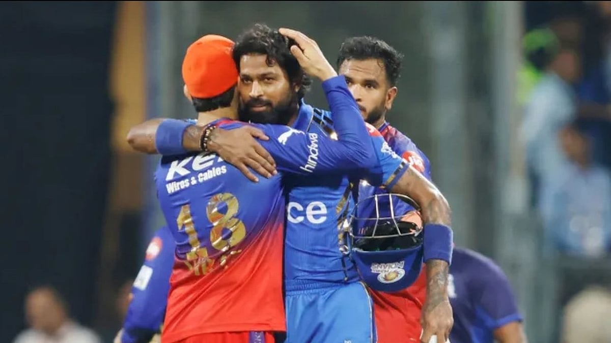 MI Captain Hardik Pandya with Virat Kohli. - X/LokeshVirat18K