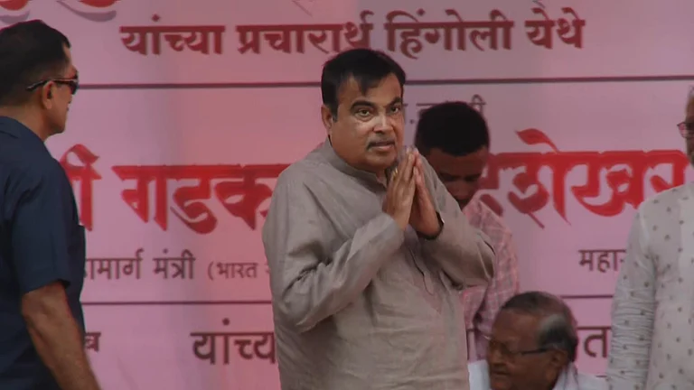 null - X/@nitin_gadkari