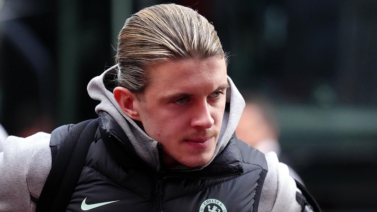 Conor Gallagher has received abuse online for failing to high-five a Chelsea mascot. - (John Walton/PA)
