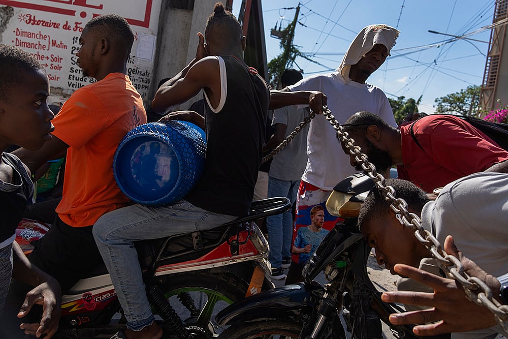 Haiti Survival Mode