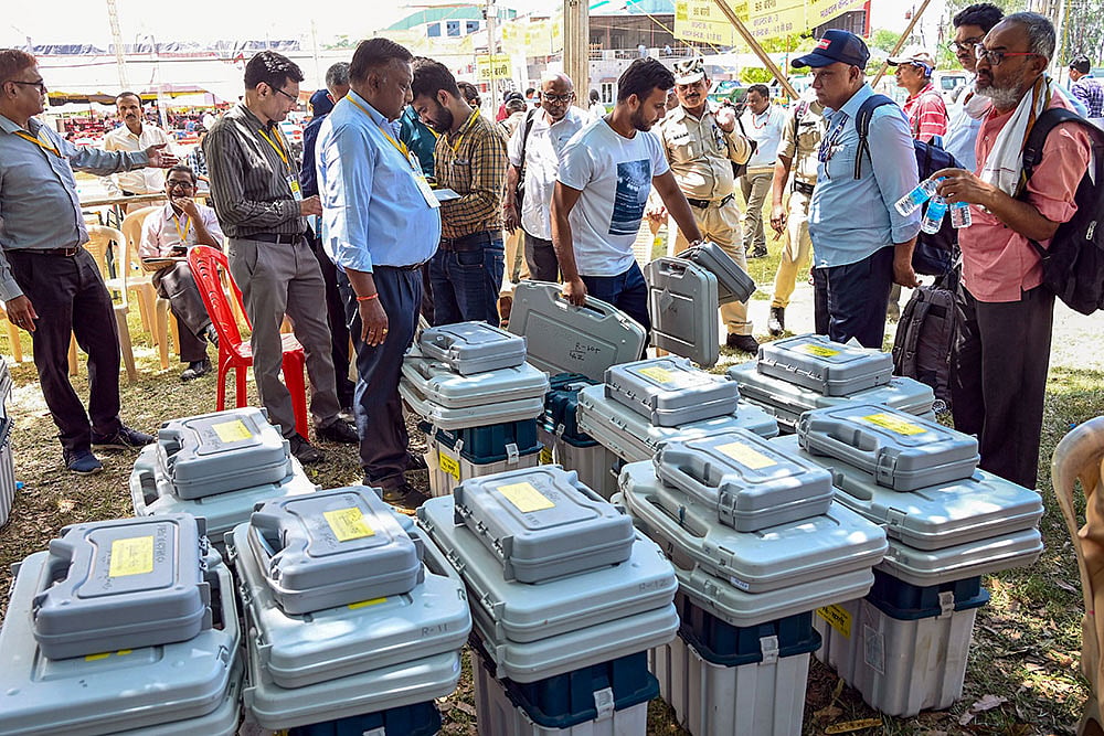 Officials collect election material in Jabalpur 
