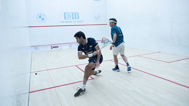 Ramit Tandon in action against Victor Crouin at El Gouna International 2024. - PSA World Tour