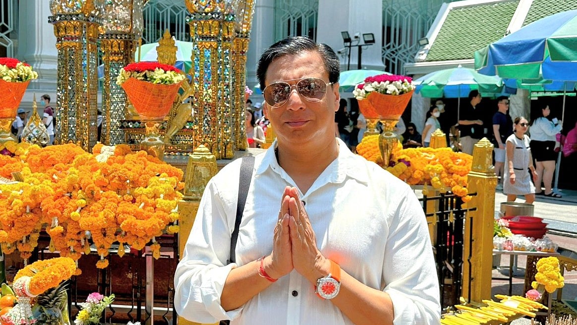 X : Madhur Bhandarkar