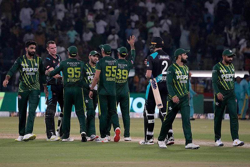 Pakistan vs New Zealand 5th T20I