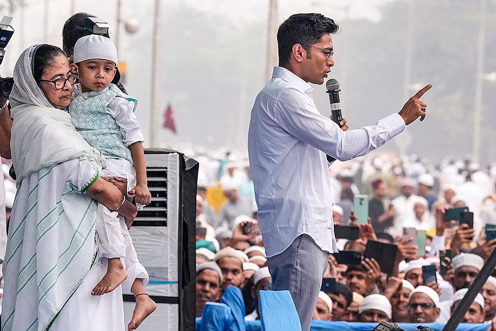 Photo: PTI/Swapan Mahapatra : Fresh Citizenship To Matua Community An Insult, Says TMC's Abhishek Banerjee