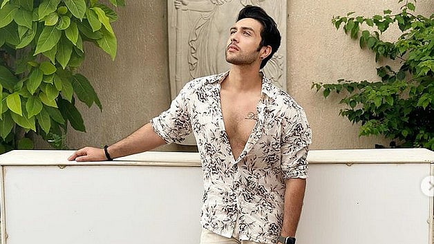 Instagram : Adhyayan Suman