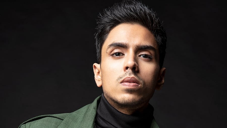 Netflix : Adarsh Gourav