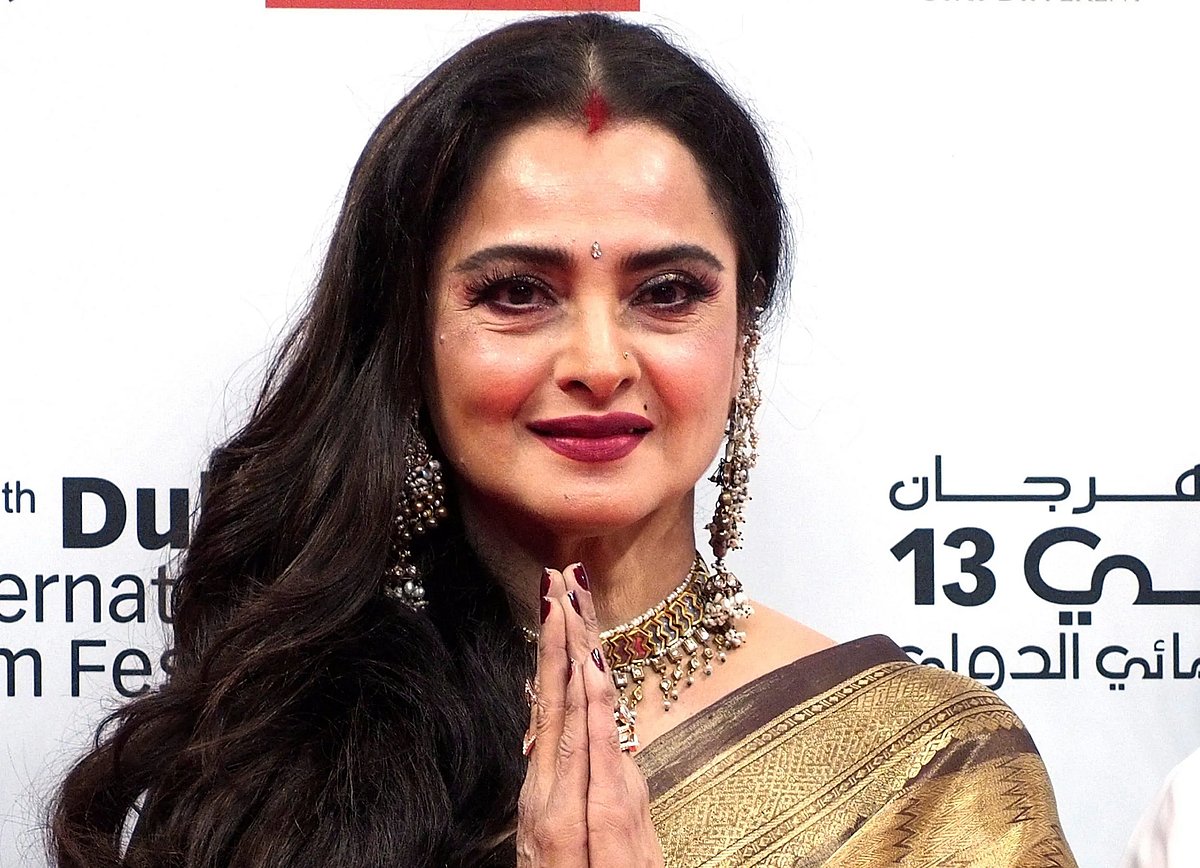Instagram : Rekha
