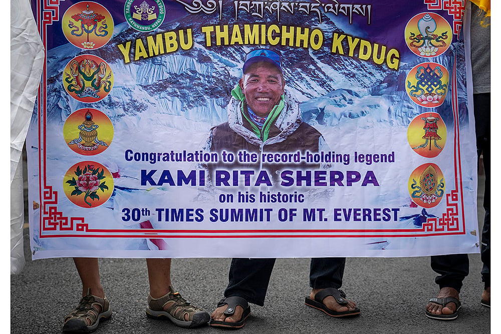 Mount Everest Sherpa Kami Rita Photo_8