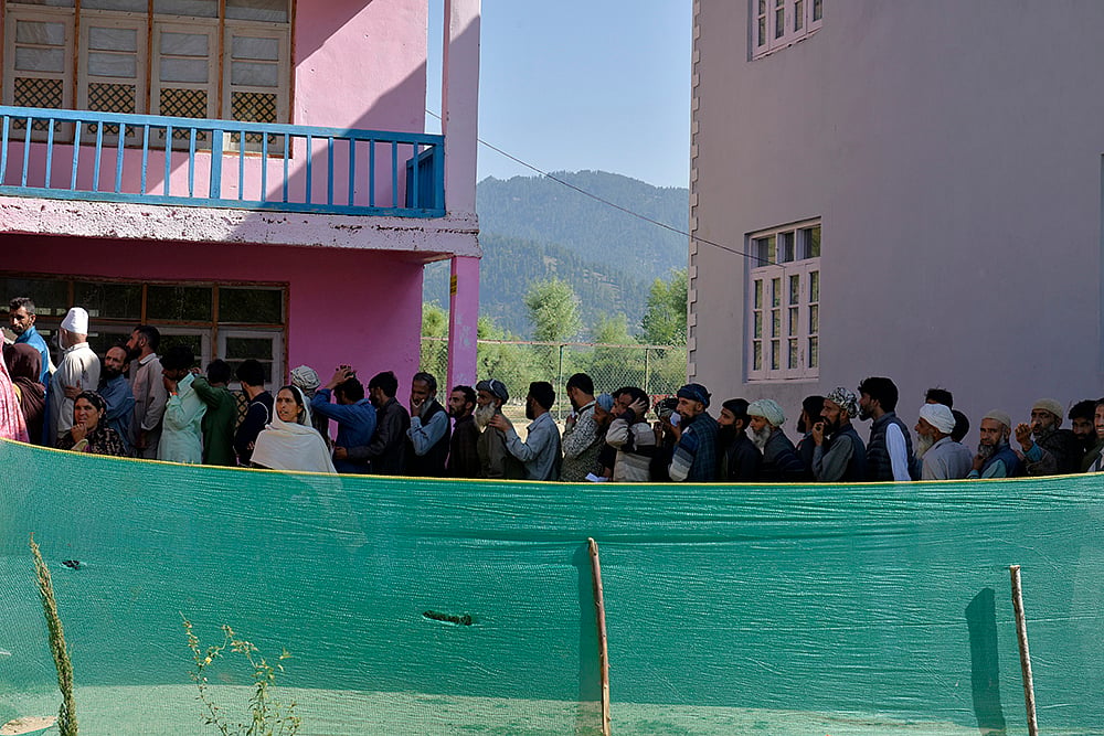 India General Elections 2024 Phase 6 Voting in Kashmir_5