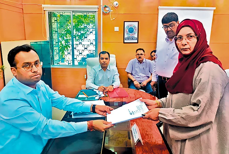 Hena Shahab files her nomination as an independent candidate for Lok Sabha elections. - PTI