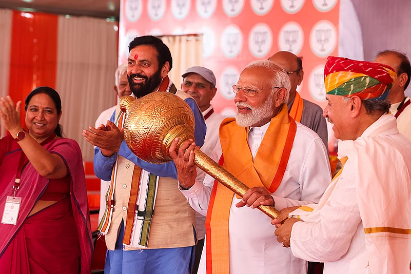 Narendra Modi with Haryana CM Nayab Singh Saini