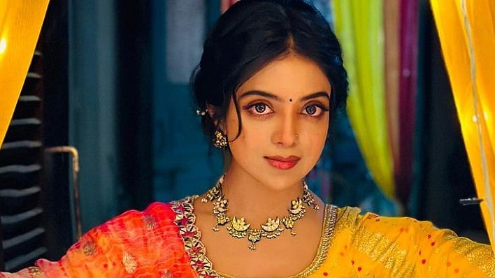 Instagram : Khushi Dubey
