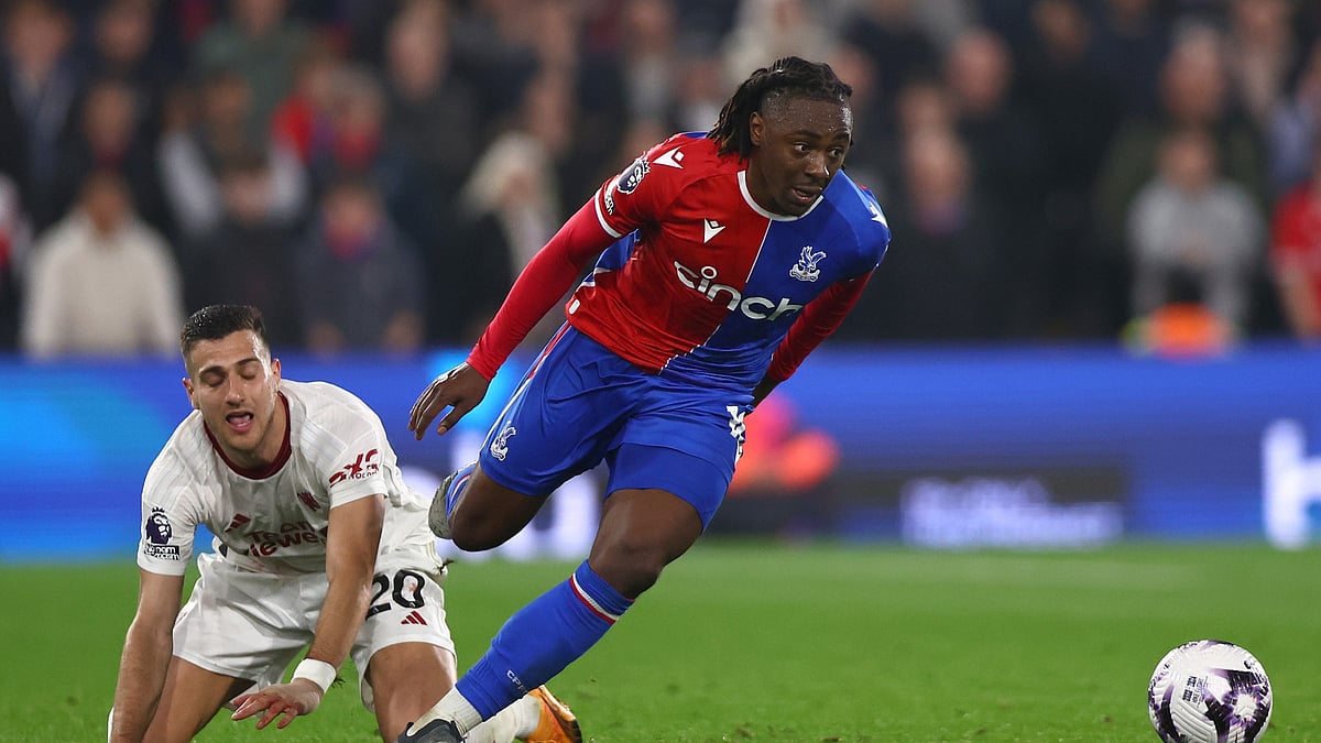 Eberechi Eze in action against Manchester United.