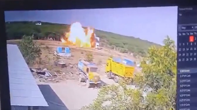 X : Videos showed a huge explosion going off at a white structure at the stone quarry.
