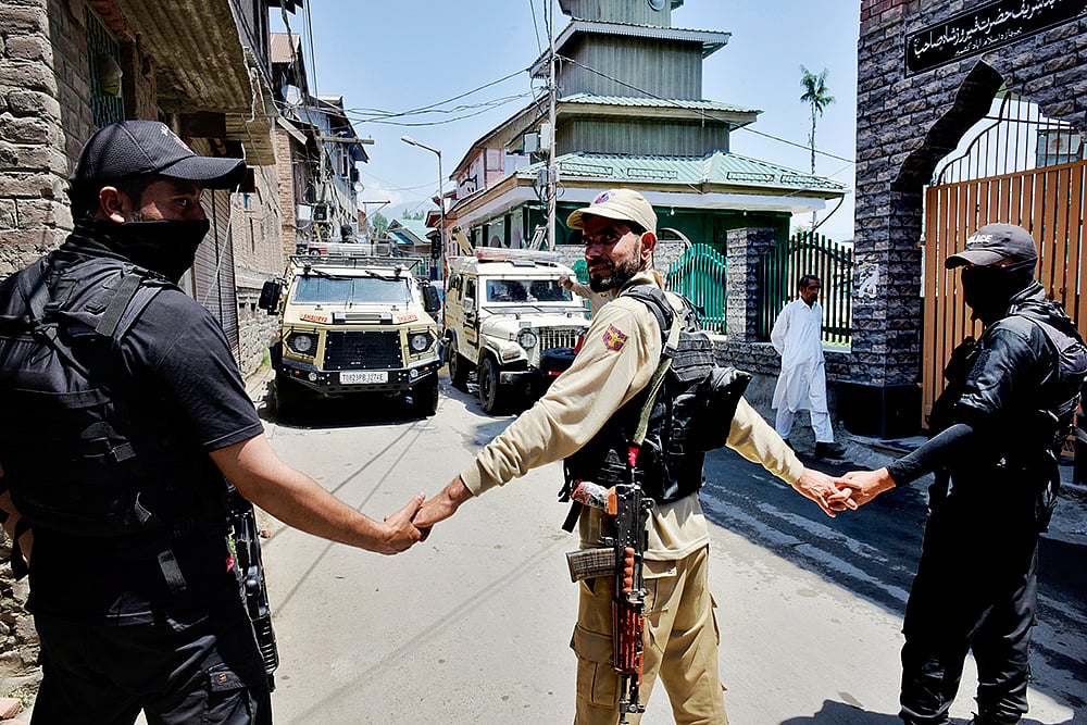 India General Elections 2024 Phase 6 Voting in Kashmir_7