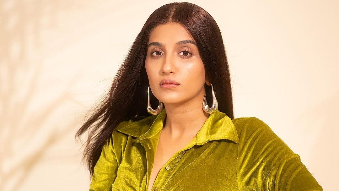 Instagram : Nimrit Kaur Ahluwalia