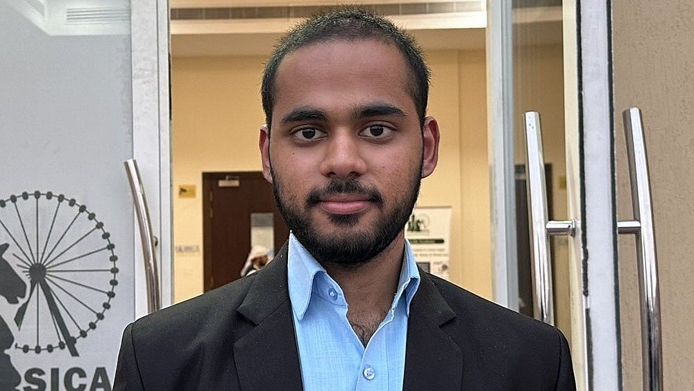 Nikolas Theodorou defeated Arjun Erigaisi in the second round of Sharjah Masters. - ChessBase/X