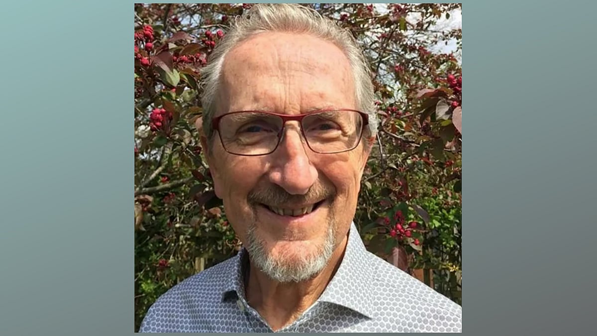 Facebook : Geoffrey Kitchen is survived by a son, who runs a window cleaning business, and a daughter who lives in Wales
