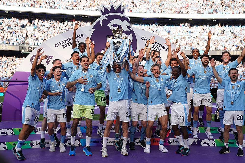 Manchester City Win Historic Fourth Consecutive Premier League Title - Photo: AP/Dave Thompson