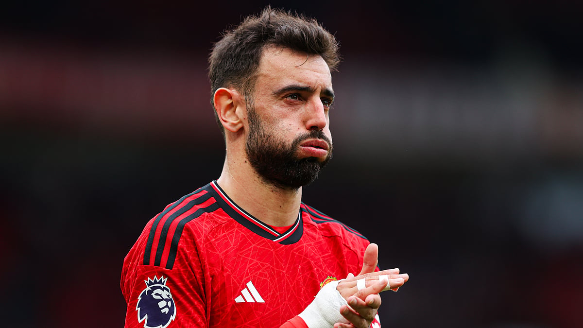 Bruno Fernandes has numerous admirers, with reported interest coming from Bayern Munich and clubs in Saudi Arabia. - null