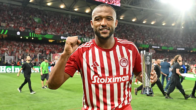 Ayoub El Kaabi celebrates his Player of the Match performance in Athens - null