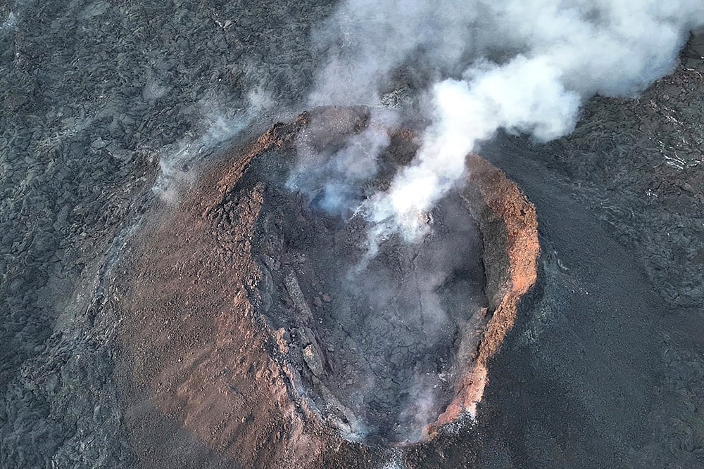 Grindavik volcano eruption_photo_4