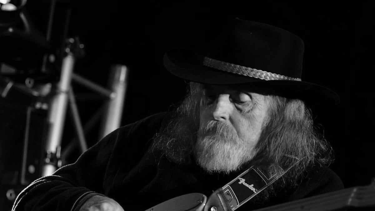 southcoastregister.com : The Masters Apprentices Bassist, Gavin Webb dies at 77