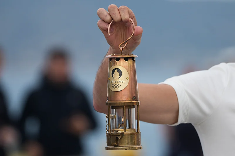 2024 Paris Olympics flame_Photo_6