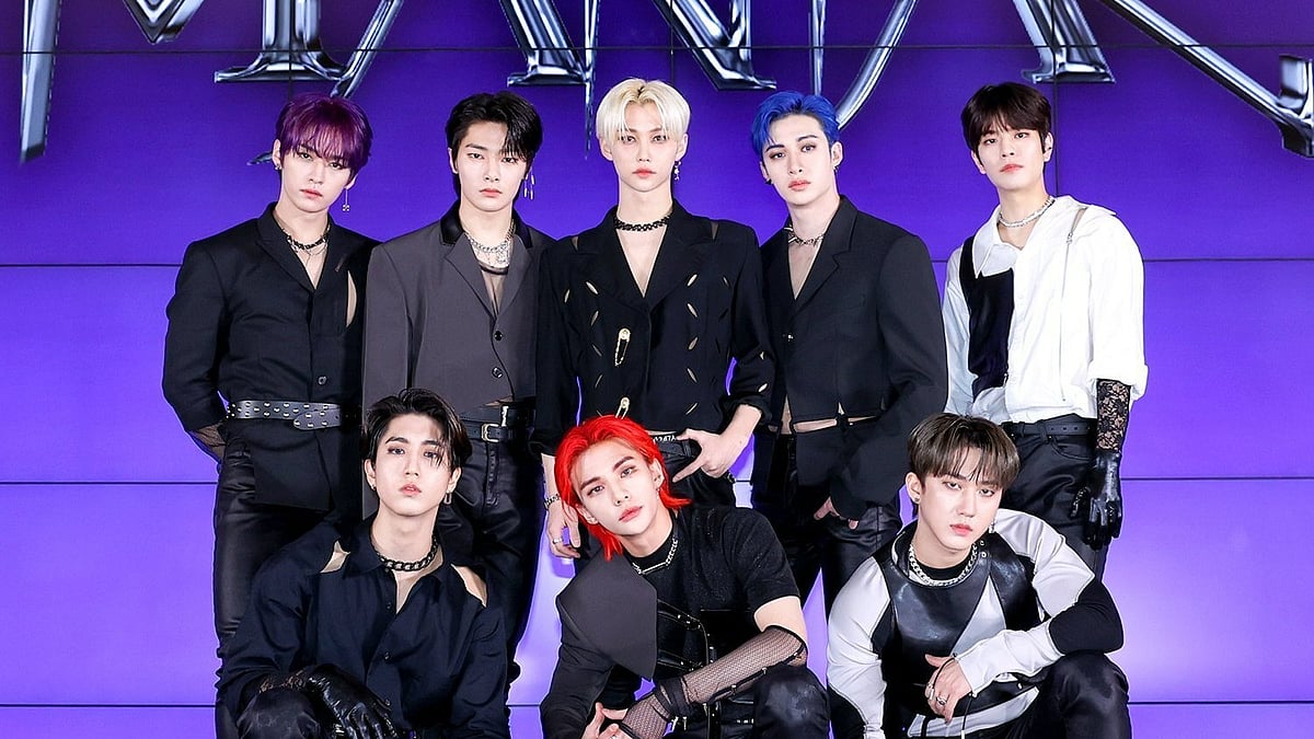 X : Stray Kids