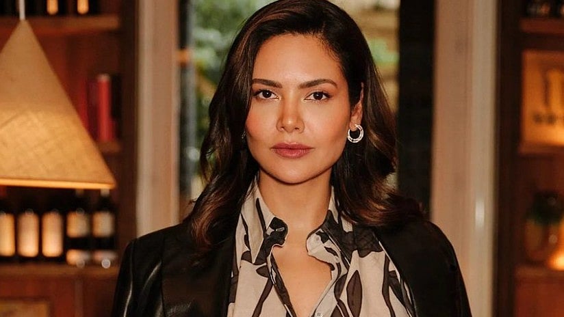 Instagram : Esha Gupta